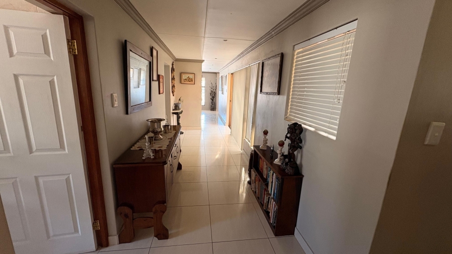 3 Bedroom Property for Sale in Reebok Western Cape